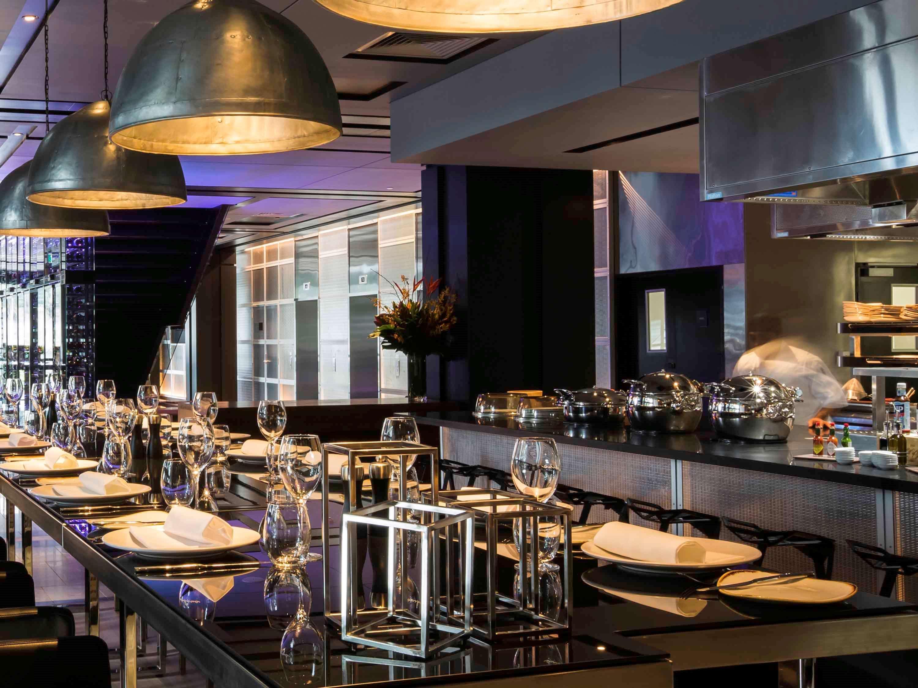 Отель Pullman Sydney Airport Экстерьер фото The interior of the restaurant