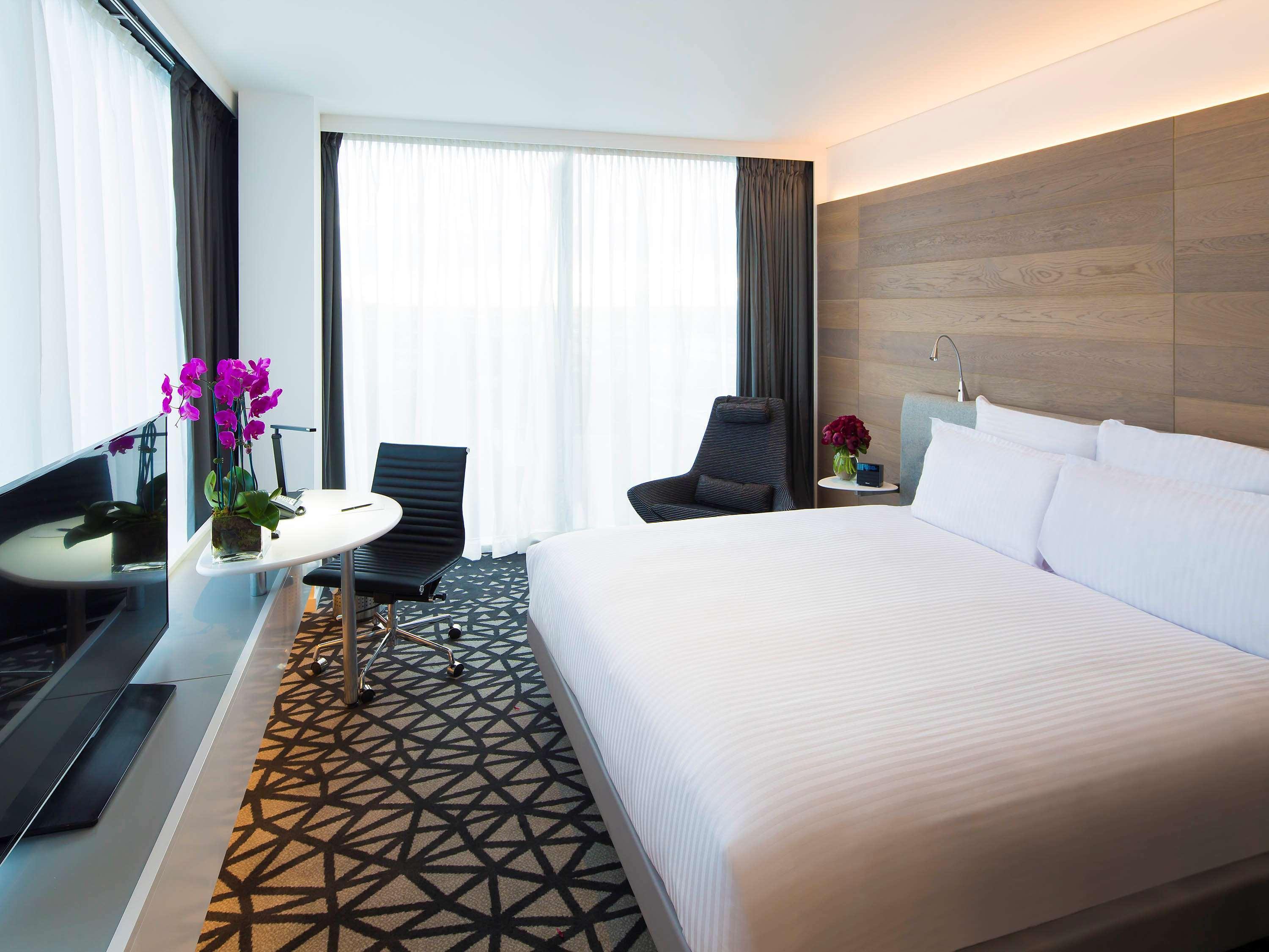 Отель Pullman Sydney Airport Экстерьер фото Deluxe Room